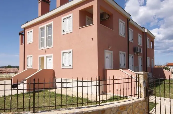 Apartman In - Istrien 9070