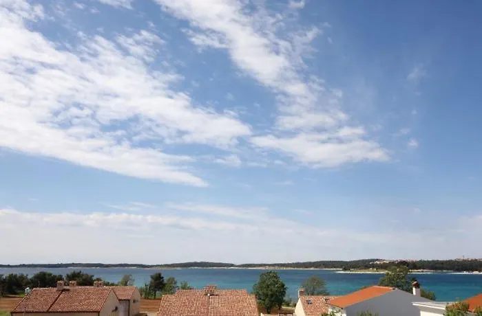 Apartmán In - Istrien 9070 *